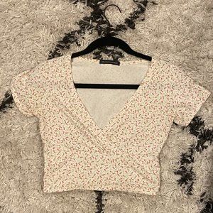 BRANDY MELVILLE Floral Amara Wrap Crop Top